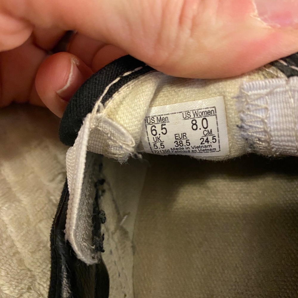 Vans - Picture 6 of 6